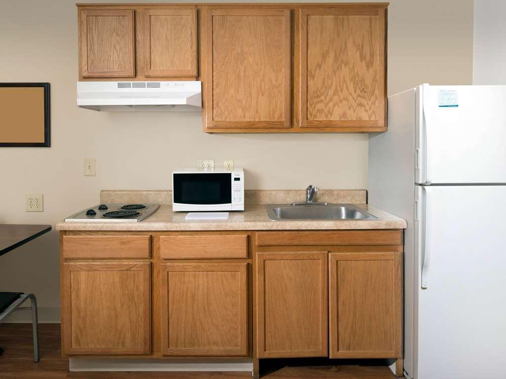 Extended Stay America Select Suites - Kansas City - South - I-49 חדר תמונה