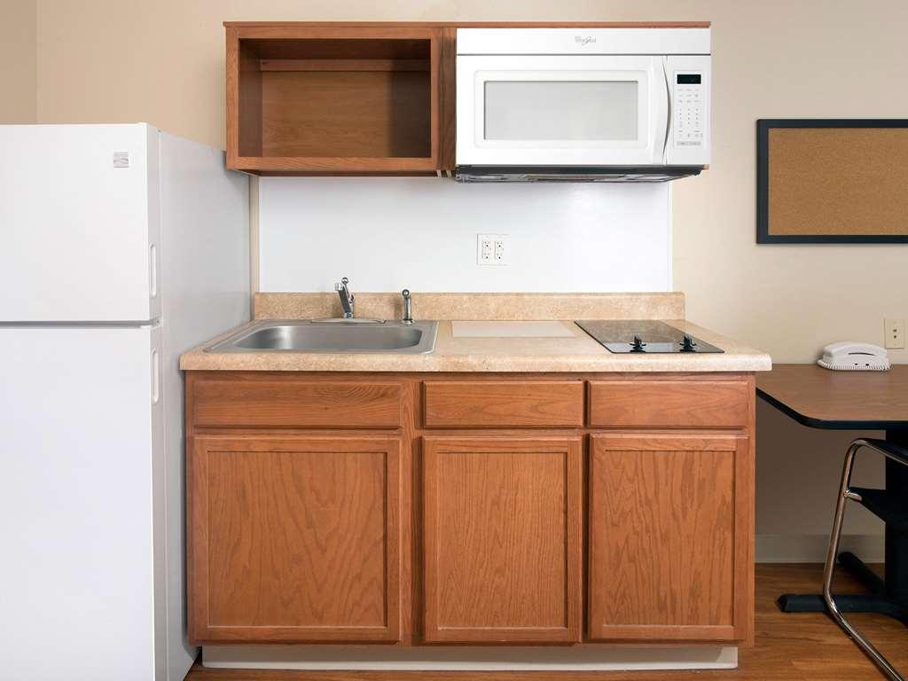 Extended Stay America Select Suites - Kansas City - South - I-49 חדר תמונה