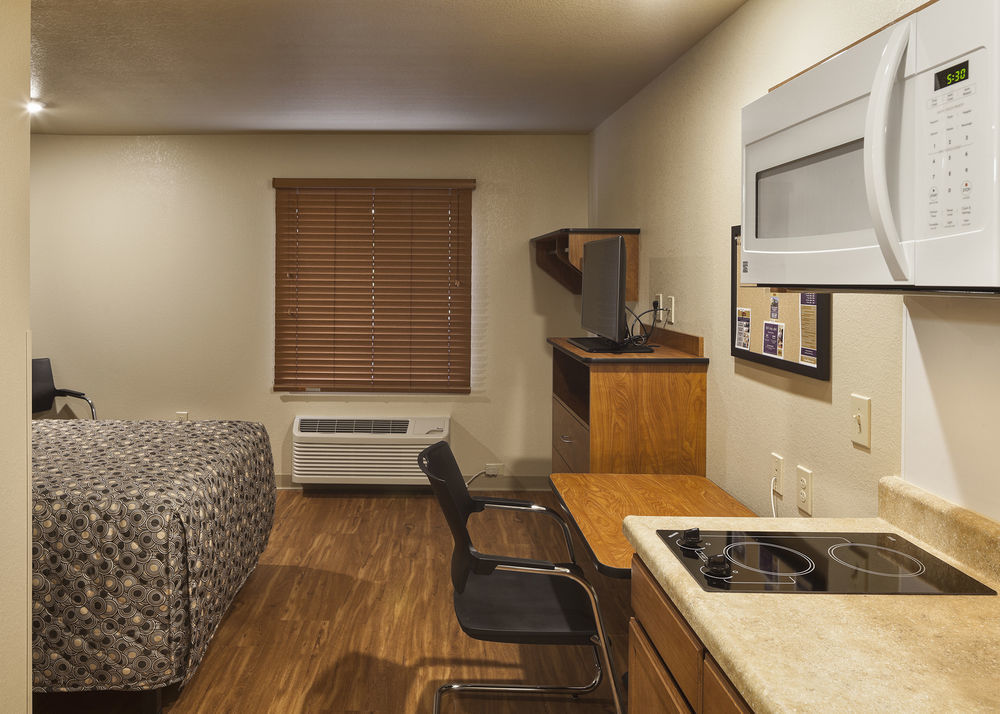 Extended Stay America Select Suites - Kansas City - South - I-49 מראה חיצוני תמונה