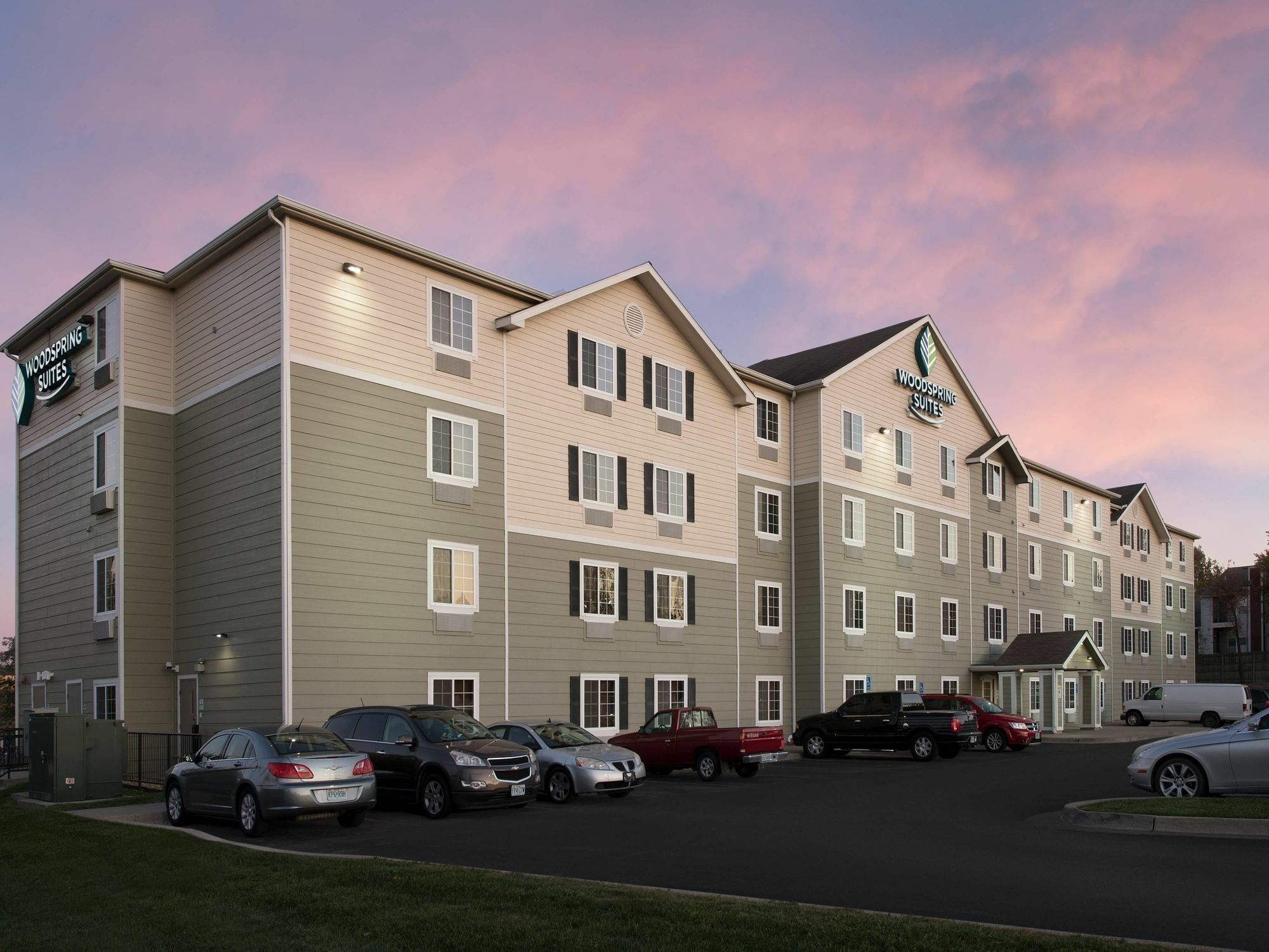 Extended Stay America Select Suites - Kansas City - South - I-49 מראה חיצוני תמונה